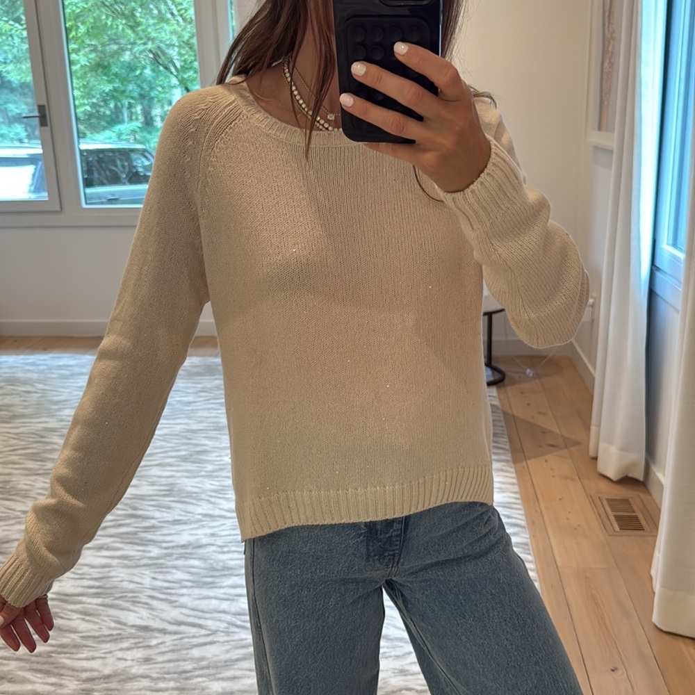 Elegant Cream Cashmere and Silk Crew Neck Sweater with paillette detail